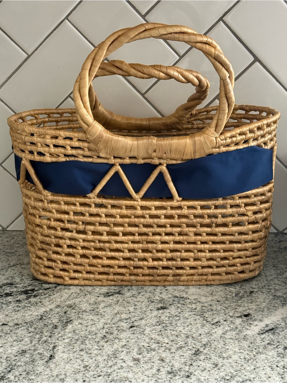 QBS Designs Rehoboth Basket Bag - Picture 2 of 3